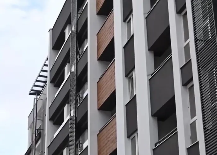 Lux Mint Main Bus Station * Skopje